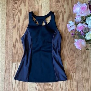 ❤️ NEW Fabletics tank top with pads